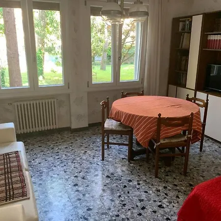 Due Piani Lungolaguna E Giardino * Lido di Venezia